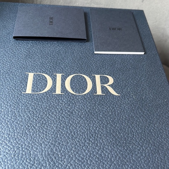 DIOR Empty Textured Gift Box Tissue Ribbon Medium Christian Dior 15.5”x10.5”x3” - Picture 2 of 5